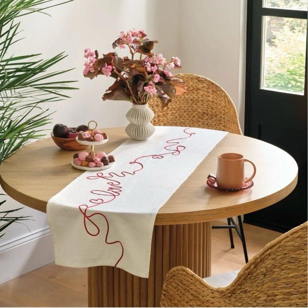 Threshold Ribbon Love Table Runner and Cocktail Napkins Set of 4 White & Red NWT